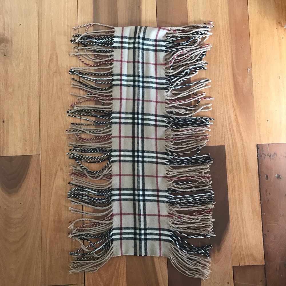 Burberry Cashmere Scarve